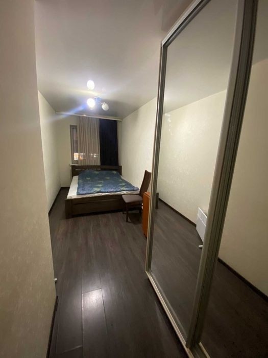 Сдам 2-х комнатную квартиру в Центре по ул.Челюскинцев, 155.Этаж 2/5, площадь 46 кв. м, свежий ремонт, укомплектована необходимой мебелью и техникой; комнаты раздельные. Рассмотрим одного, пару, семью. Срок обсуждается. 2-х спальная кровать и диван раскладывается. Цена 25.000 рую.+ком.услуги.Телефон +79497010...